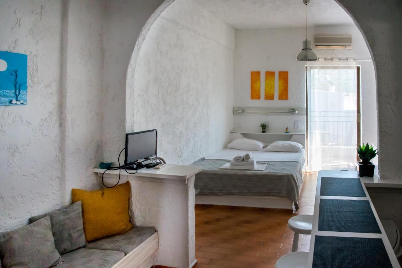 Amazona Aparthotel Agia Pelagia  Bagian luar foto
