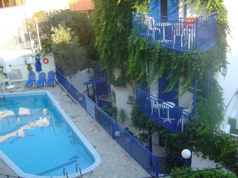 Amazona Aparthotel Agia Pelagia  Bagian luar foto
